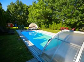 Astoria Lednice，位于雷德尼斯的酒店