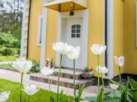Vila u Prahy,v prirode,jezero Lhota，位于Lhota的酒店