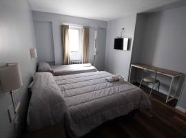 Hotel Provincia，位于特雷利乌的酒店