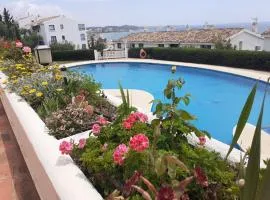 2 Bed Townhouse with garden patio overlooking La Cala Cove & Sea