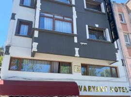 Varyant Hotel，位于Konak阿德南·曼德列斯机场 - ADB附近的酒店