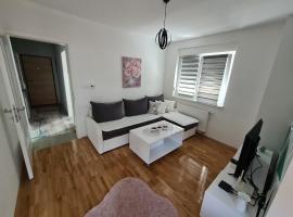 Apartman CRYSTAL，位于布尔奇科的酒店