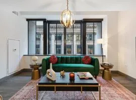 Experience Downtown Chicago at Millennium - Luxury Apartments in The Loop