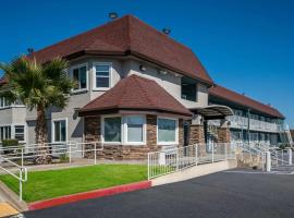 Quality Inn Elk Grove-Sacramento，位于萨克拉门托的住宿加早餐旅馆