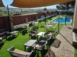 拉斯卡塔利纳斯露营地酒店