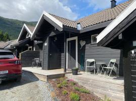Voss - Flott hytte i Bavallen，位于斯屈勒斯塔穆的家庭/亲子酒店