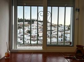 Apartamento ¨El lizón¨，位于塞特尼尔的酒店