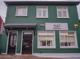 4 Bed on The Main Street，位于Clogherhead的酒店
