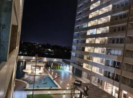 Santa Cruz Hermoso Departamento Piscina Toboganes，位于圣克鲁斯的度假短租房