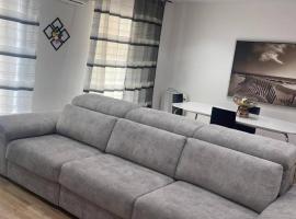Amplio apartamento en Crevillente，位于克雷维连特的酒店