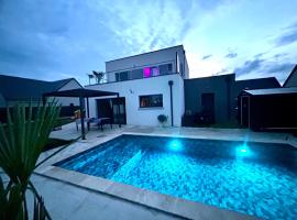 Maison contemporaine en plein cœur de la Touraine，位于尚布雷莱图尔的酒店