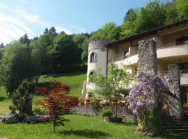 Country house hotel Zlata ribica，位于莫斯特纳索契的酒店