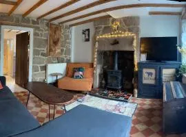 Burtys Snug Cromford nr Matlock Historic UNESCO