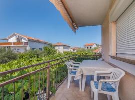 Apartments Bahar Krk，位于克尔克的酒店