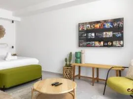 דירה מדהימה 100 מטר מהים עם חניה פרטית - By Edomlux