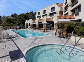 Courtyard by Marriott San Diego Rancho Bernardo，位于伯纳多牧场的酒店