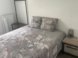 Chambre double privée，位于安纳马斯的酒店