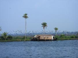 Abad Premium House Boat，位于库玛拉孔的酒店