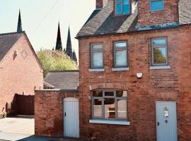 A character property close to Lichfield Cathedral，位于利奇菲尔德的度假屋