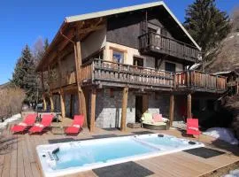 Chalet le Chantelevent for 24 Guests - Slope Views, Pool & Jacuzzi