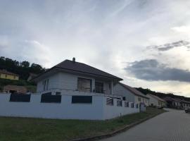 Ubytování SR，位于Milovice的民宿
