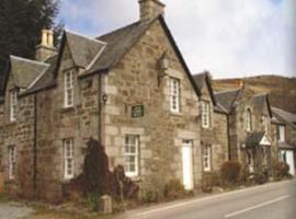 Loch Tummel Inn，位于皮特洛赫里的酒店