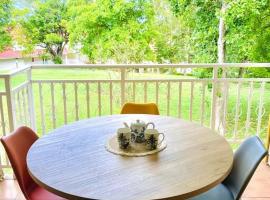 Gwadablue - Grand Studio Village Vacances，位于圣安尼的酒店