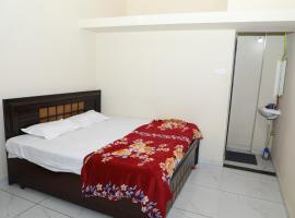 Aradhya Prime Home Stay，位于Garudeshwar的酒店