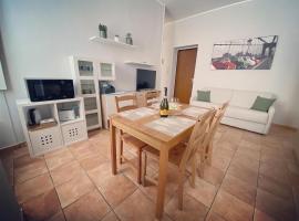 Casa Via Roma，位于因特拉的酒店