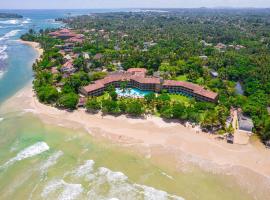 棕榈酒店，位于本托塔的酒店