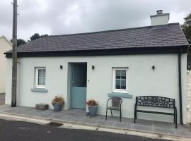 3 Quay Cottage Killala. Luxury Sea-Front Cottage，位于Killala的酒店
