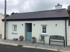 3 Quay Cottage Killala. Luxury Sea-Front Cottage，位于Killala的度假屋