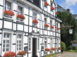 Hotel zur Post Dabringhausen，位于韦默尔斯基兴的酒店