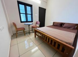 SEA BREEZE RELAX INN，位于坎努尔的酒店