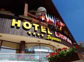 Hotel Eroplán，位于罗斯诺夫·波德·拉德霍斯滕的酒店