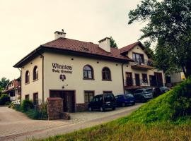 Winnica Dwie Granice Agroturystyka Przysieki，位于Przysieki的酒店