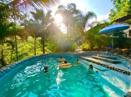 AQUA CEIBA Hotel Spa Aventuras y Eventos，位于Jalcomulco的酒店