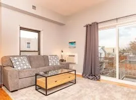 Mt Adams 1BR Great Location Steps from Monastery