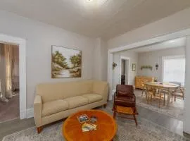 Historic 2 KING BED 1 Bath Near Downtown Spokane