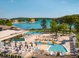 Padova Premium Camping Resort by Valamar，位于拉布的海滩短租房