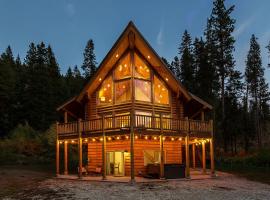 Bearfoot Chalet by NW Comfy Cabins，位于莱文沃思的酒店