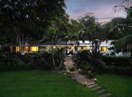 Sensom Boutique Bed and Breakfast，位于科夫斯港的酒店