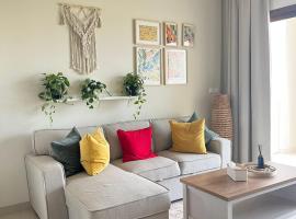 Jebel Sifah Golf View Apartment