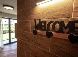 San Martin Holidays Home - Stay, Work & Fun，位于蓬圣马丁的公寓式酒店