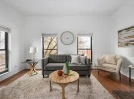 Charming Mt Adams 1BR in Prime Location