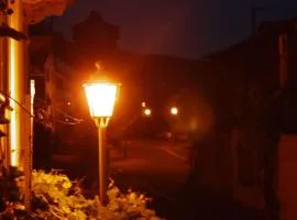 Kleines Häuschen am RheinSteig