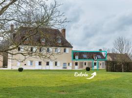 Bagatelle avec Jardin et Piscine Chauffée，位于Biéville-en-Auge的乡村别墅
