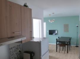 Logements 18 Moliere Futuroscope Poitiers，位于沙斯讷伊迪普瓦图的酒店