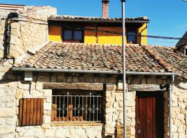 Casita Pirón，位于Adrada de Pirón的酒店