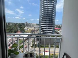 Inspiria Condominium Tower, beside Abreeza Ayala Mall, Davao City，位于达沃市的酒店